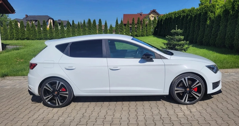 Seat Leon cena 49900 przebieg: 149000, rok produkcji 2015 z Trzebiatów małe 301